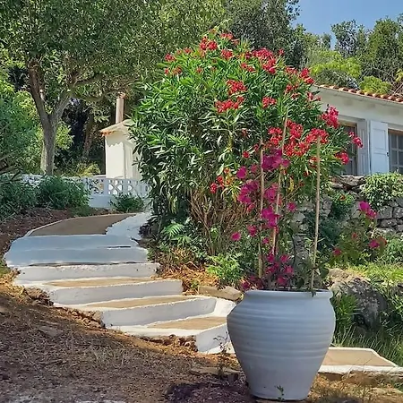 Holiday home Katafygio, Hillside Hideaway In *